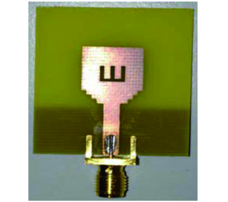 DESIGN OF A COMPACT PRINTED BAND-NOTCHED ANTENNA FOR ULTRAWIDEBAND COMMUNICATIONS