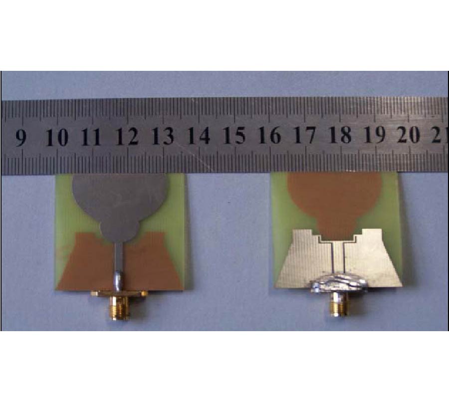 DESIGN OF NOVEL WIDEBAND MONOPOLE ANTENNA WITH A TUNABLE NOTCHED-BAND FOR 2.4 GHZ WLAN AND UWB APPLICATIONS