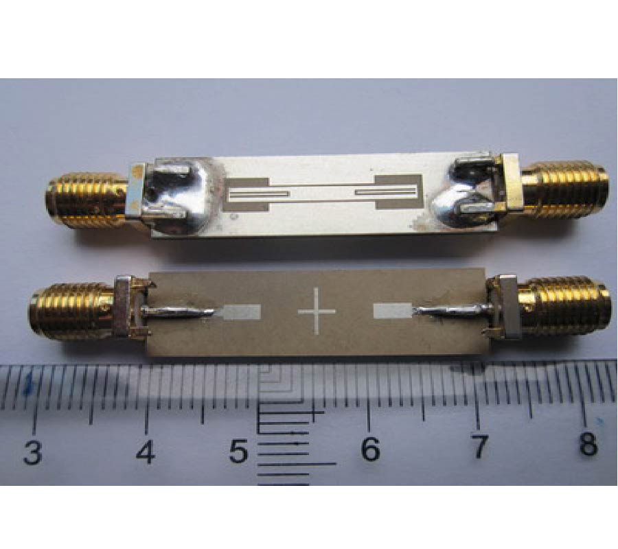 A NOVEL COMPACT ULTRA-WIDEBAND BANDPASS FILTER WITH SIMULTANEOUS NARROW NOTCHED BAND AND OUT-OF-BAND PERFORMANCE IMPROVEMENT
