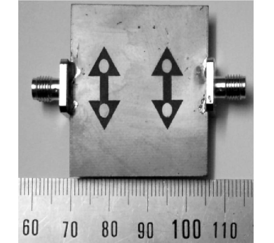 A MINIATURIZED LOWPASS/BANDPASS FILTER USING DOUBLE ARROW HEAD DEFECTED GROUND STRUCTURE WITH CENTERED ETCHED ELLIPSE