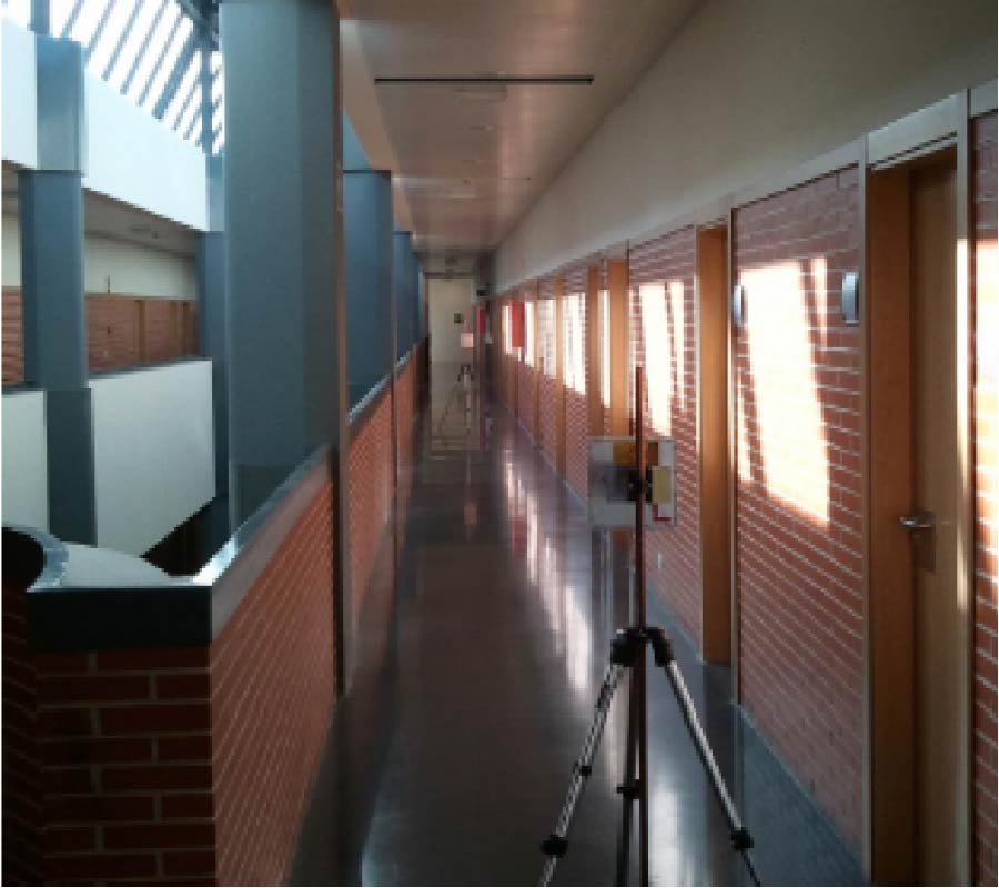 SHORT RANGE PROPAGATION MODEL FOR A VERY WIDEBAND DIRECTIVE CHANNEL AT 5.5 GHZ BAND