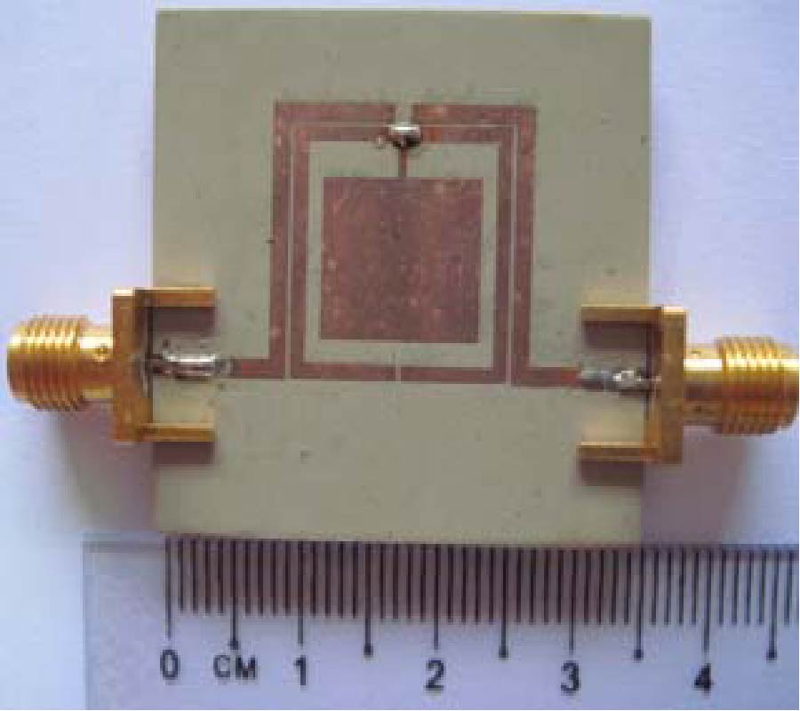 COMPACT MICROSTRIP BANDPASS FILTERS USING TRIPLE-MODE RESONATOR