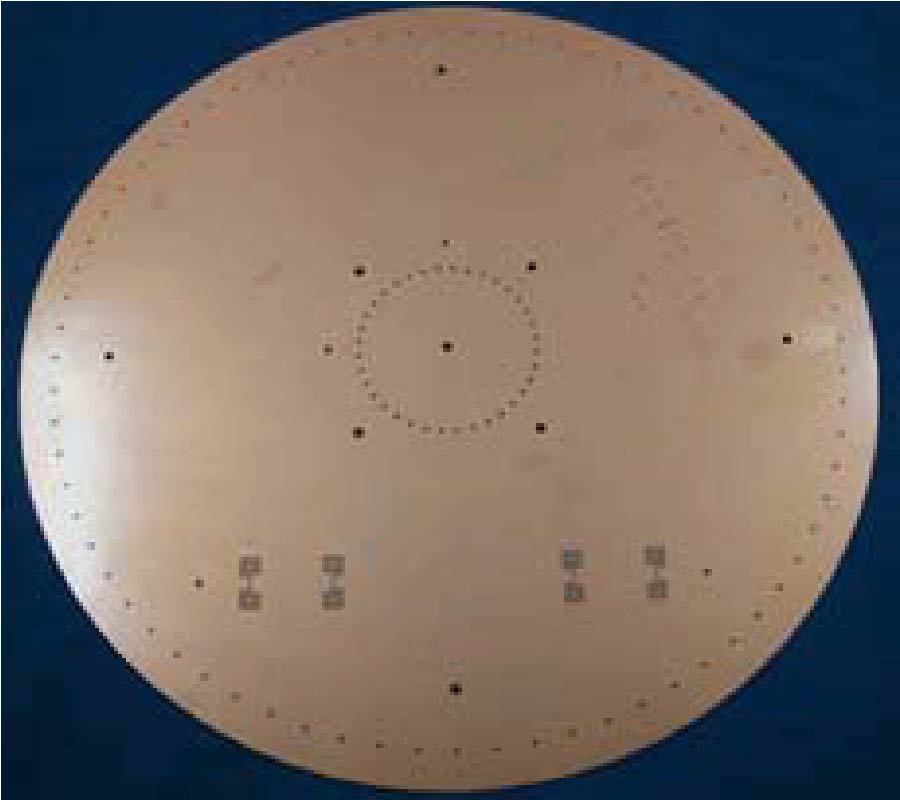 A LOW-COST DUAL-WIDEBAND ACTIVE GNSS ANTENNA WITH LOW-ANGLE MULTIPATH MITIGATION FOR VEHICLE APPLICATIONS