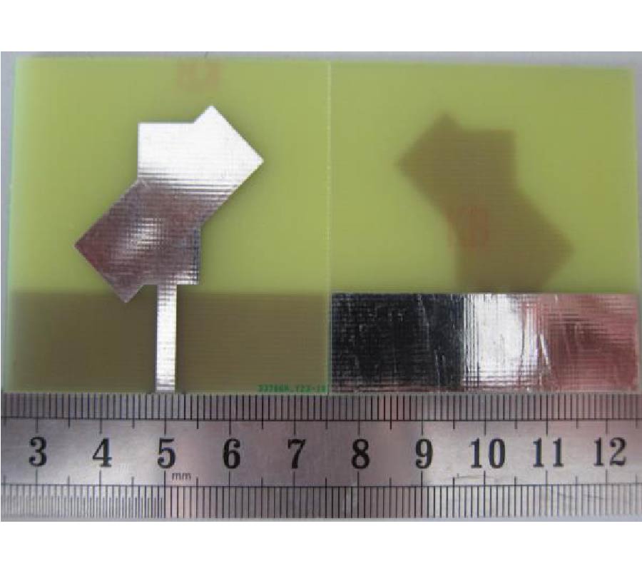 A NOVEL ULTRA-BROADBAND ROTATED CROSS MONOPOLE ANTENNA FOR WIRELESS COMMUNICATION