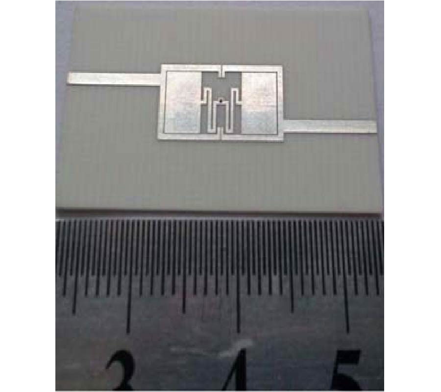 COMPACT DUAL-BAND BANDPASS FILTER USING EMBEDDED CENTER-GROUNDED SIR AND OPEN-LOOP RESONATORS