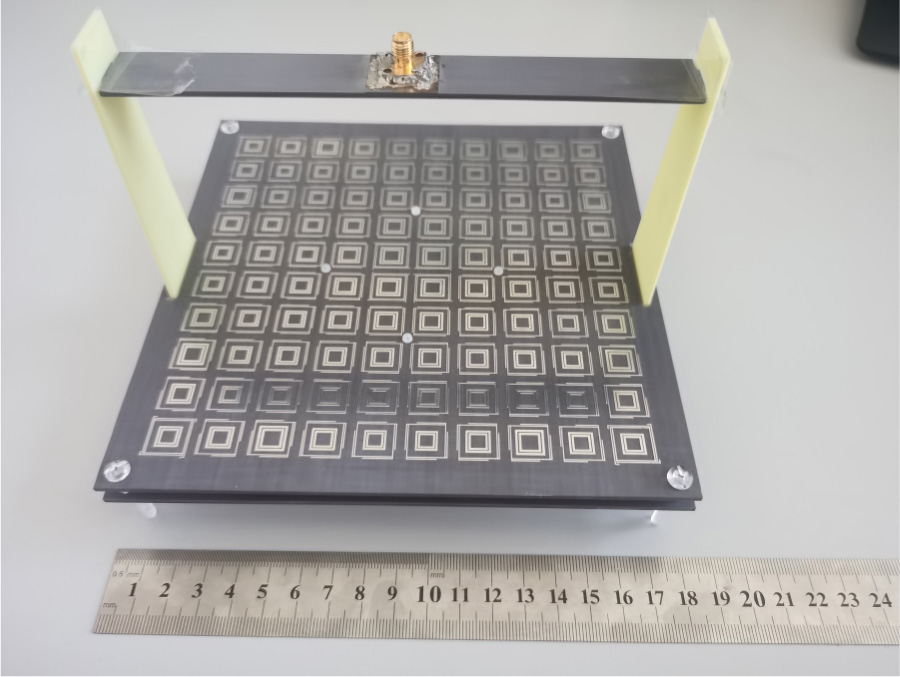 Design of a Single-layer C/X Dual-band Reflectarray Antenna with Low Cross-polarization