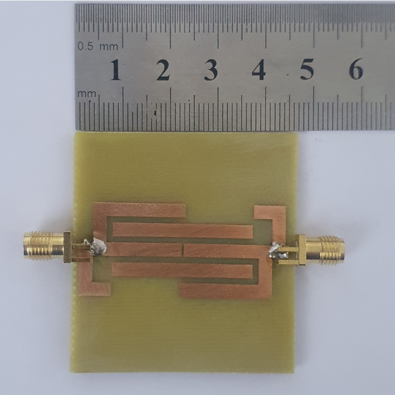 High Selectivity Tri-coupled Line Bandpass Filter Based on Even- and Odd-mode Impedance Modeling