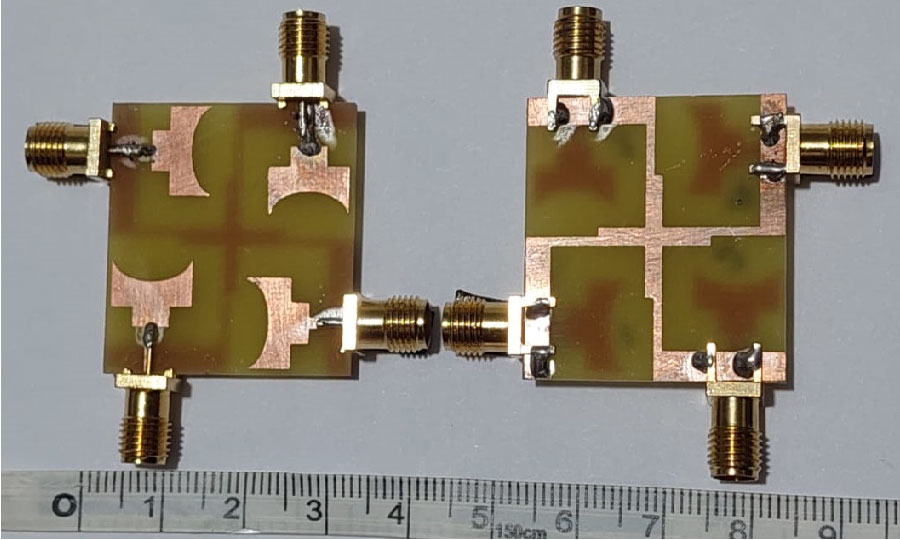 Compact UWB MIMO Antenna with Minangkabau Roof-inspired Patch and L-shaped Ground Strip for Enhanced Bandwidth