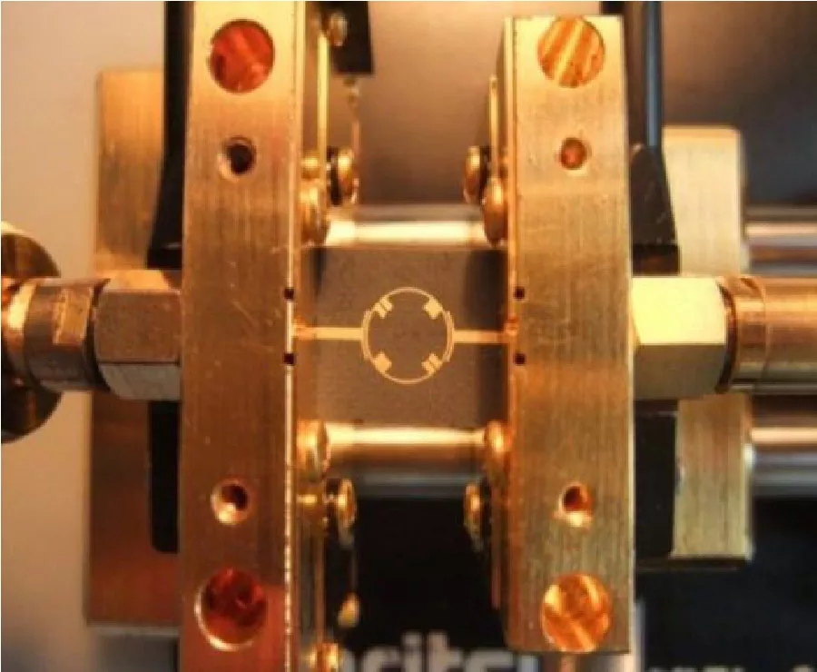 Compact Millimeter-Wave Microstrip Dual-Band Filter Using the Ring Type Structure