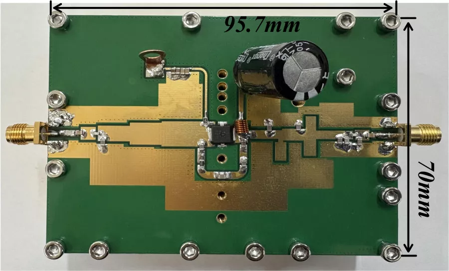 Design of an Ultra-Wideband LDMOS High-Efficiency Power Amplifier with Integrated Filtering Matching