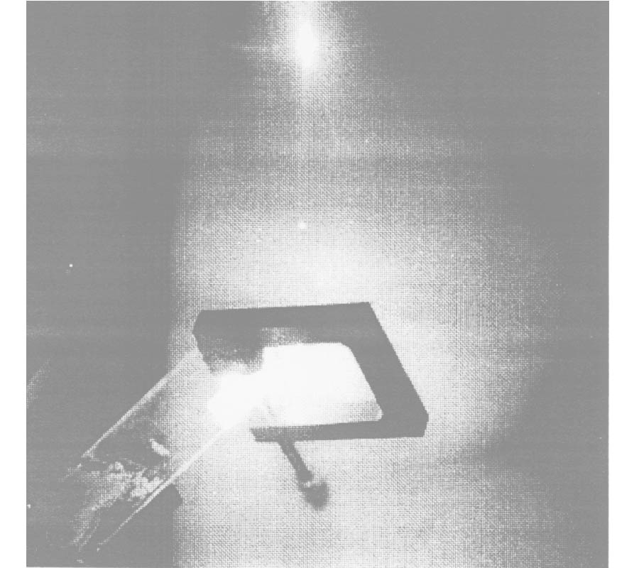 Comparison between the Performance of Ti:LiNbO3 and H:LiNbO3 Rotated Optical Axis Waveguides